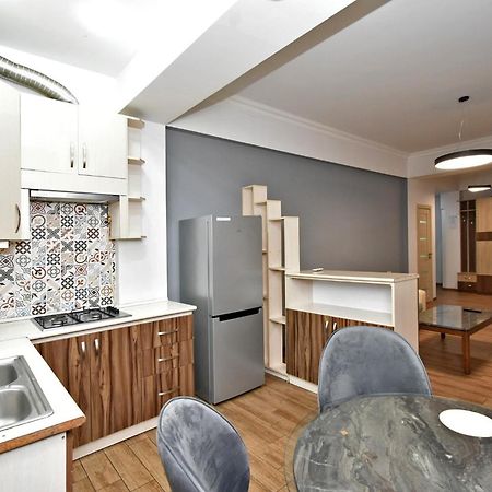 Rent Inn Yerevan On Chaykovski Street Exterior photo